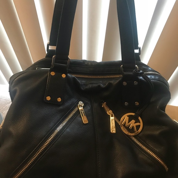SOLD ON OFFERUP! Michael Kors Leather Purse - Picture 2 of 8